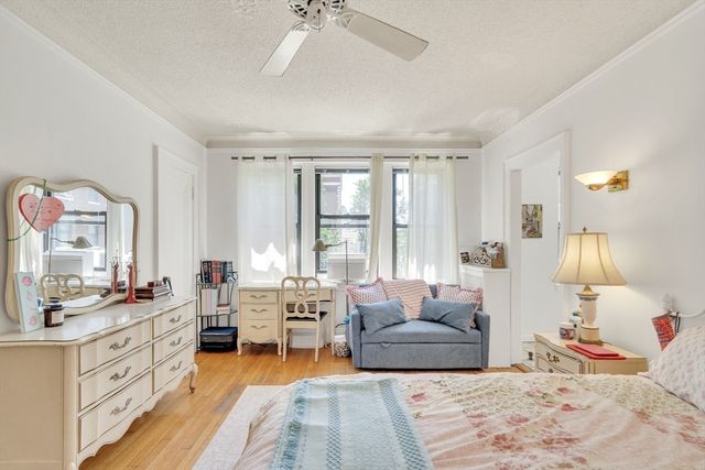 141 Englewood Ave 23, Boston, MA 02135