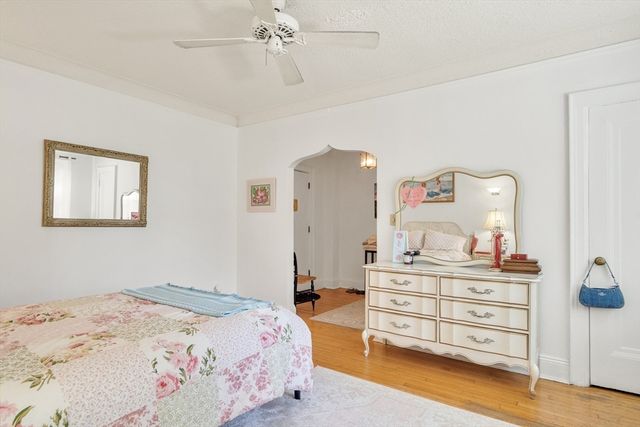 141 Englewood Ave 23, Boston, MA 02135