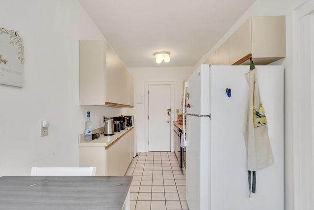 141 Englewood Ave 23, Boston, MA 02135