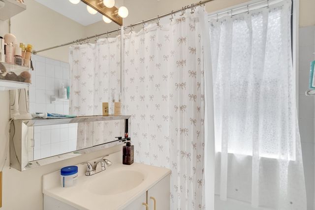 141 Englewood Ave 23, Boston, MA 02135