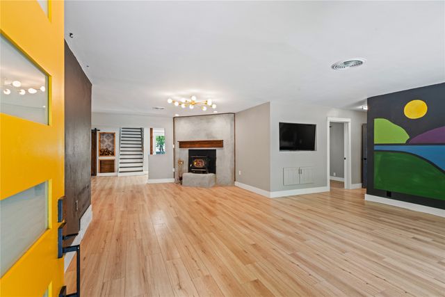 307 Dickey Drive, Euless, TX 76040