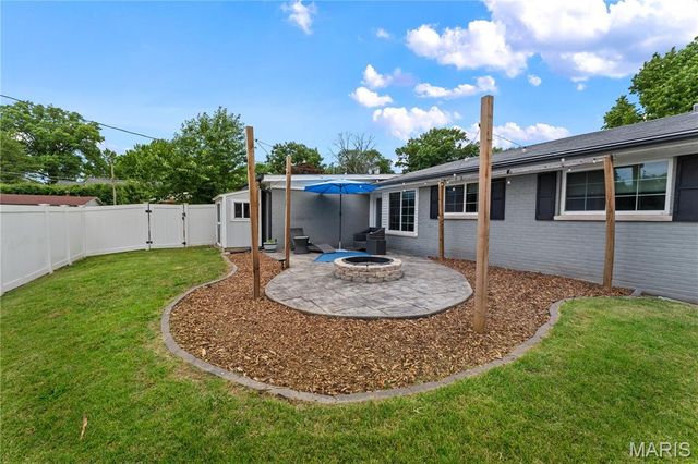 7950 Westover Place, University City, MO 63130