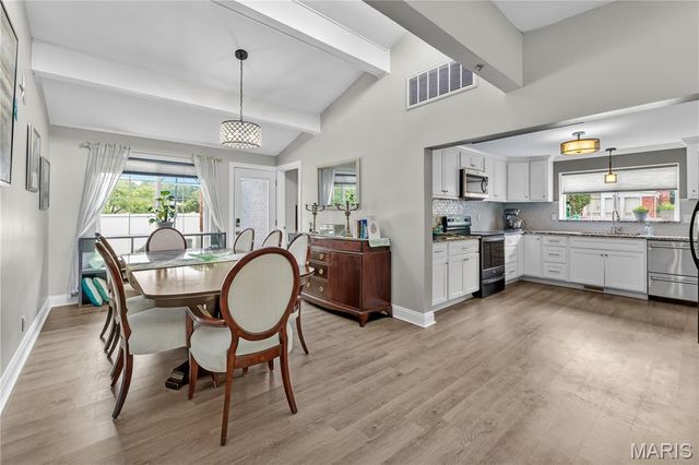 7950 Westover Place, University City, MO 63130