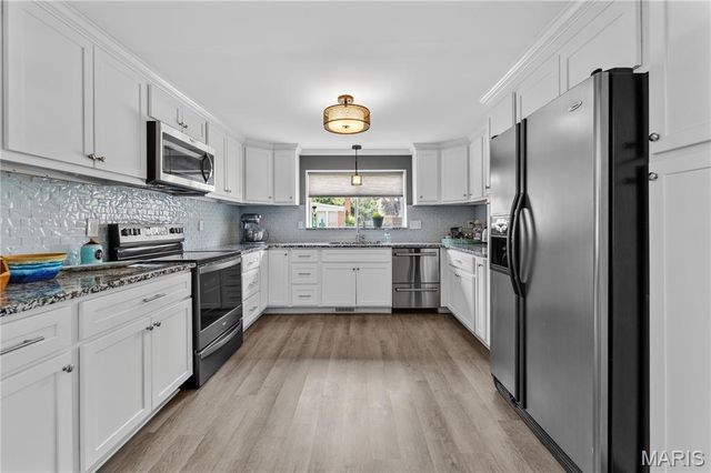 7950 Westover Place, University City, MO 63130