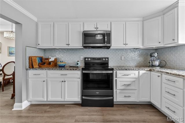 7950 Westover Place, University City, MO 63130
