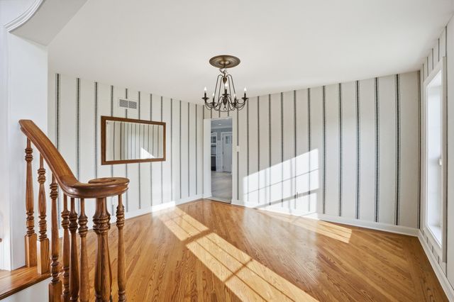 13741 Jennings Lane, Crown Point, IN 46307