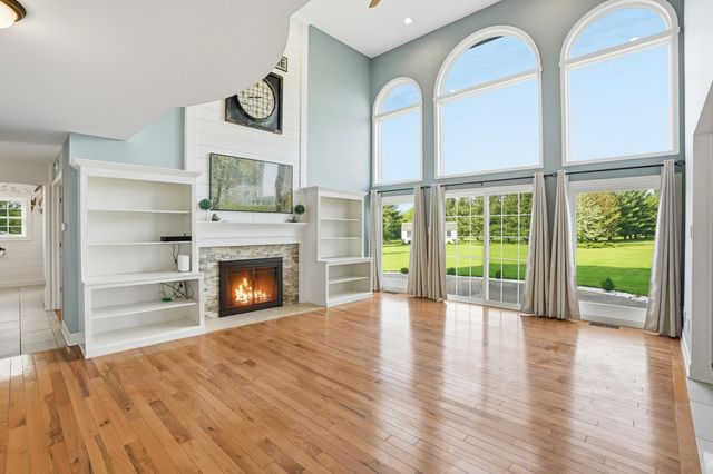 13741 Jennings Lane, Crown Point, IN 46307