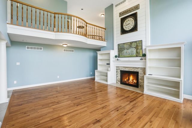 13741 Jennings Lane, Crown Point, IN 46307