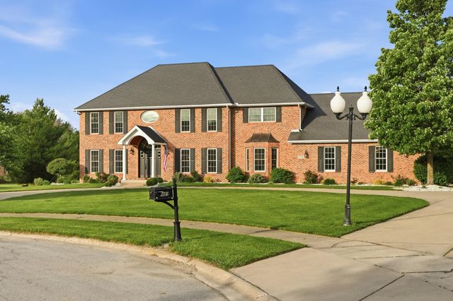 13741 Jennings Lane, Crown Point, IN 46307
