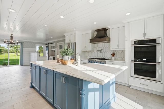 13741 Jennings Lane, Crown Point, IN 46307