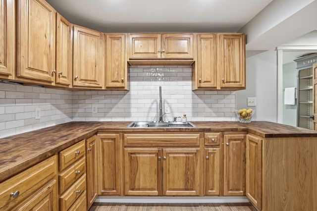 13741 Jennings Lane, Crown Point, IN 46307