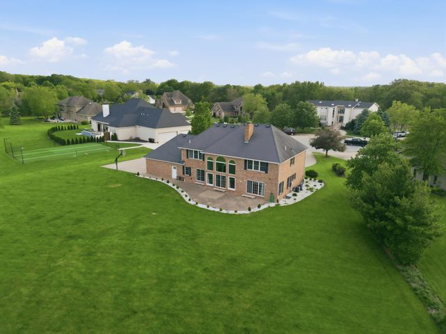 13741 Jennings Lane, Crown Point, IN 46307