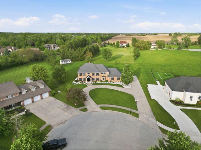 13741 Jennings Lane, Crown Point, IN 46307