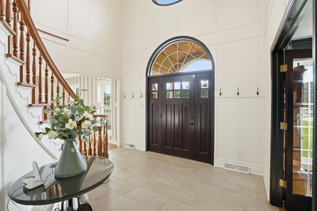 13741 Jennings Lane, Crown Point, IN 46307