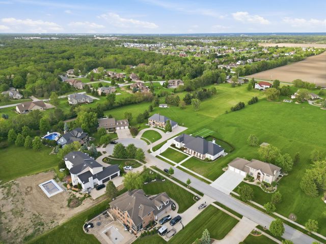 13741 Jennings Lane, Crown Point, IN 46307