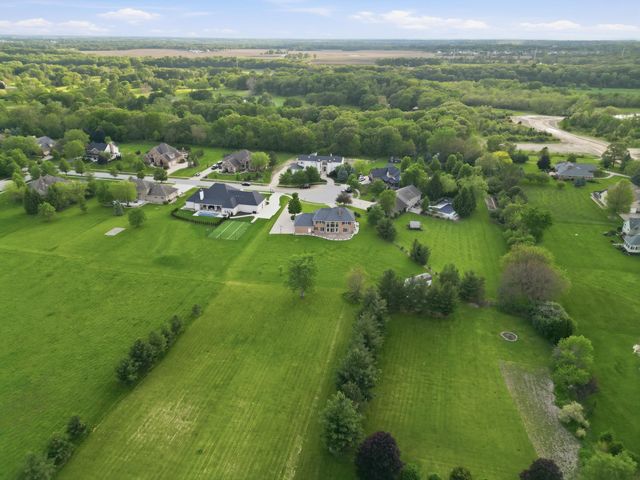 13741 Jennings Lane, Crown Point, IN 46307