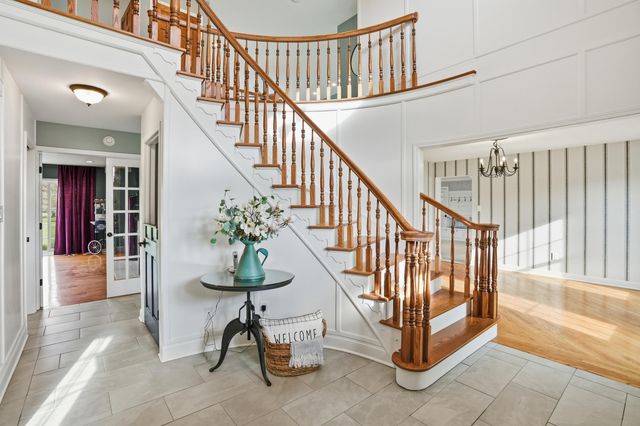 13741 Jennings Lane, Crown Point, IN 46307