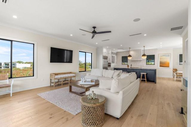 552 S PENINSULA AVENUE, New Smyrna Beach, FL 32169