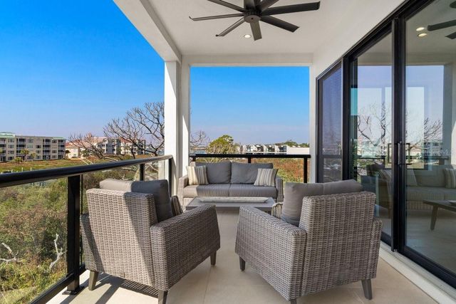 552 S PENINSULA AVENUE, New Smyrna Beach, FL 32169