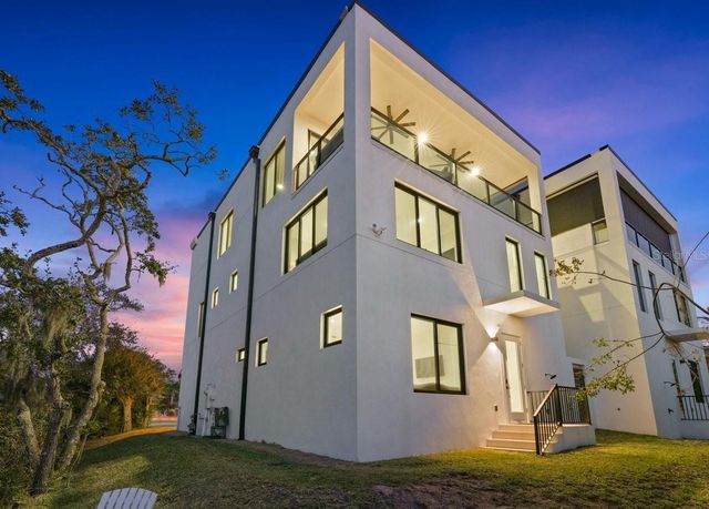 552 S PENINSULA AVENUE, New Smyrna Beach, FL 32169