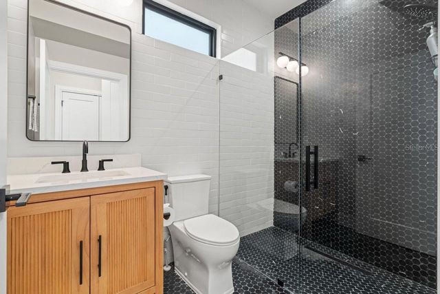 552 S PENINSULA AVENUE, New Smyrna Beach, FL 32169