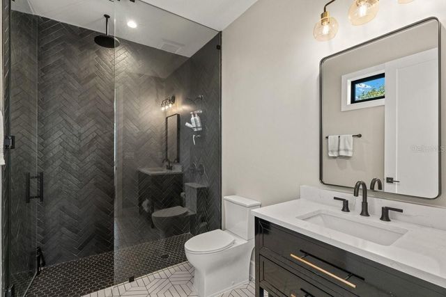 552 S PENINSULA AVENUE, New Smyrna Beach, FL 32169