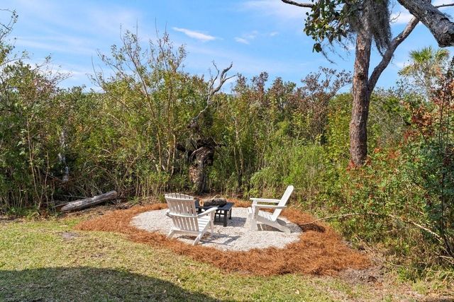 552 S PENINSULA AVENUE, New Smyrna Beach, FL 32169