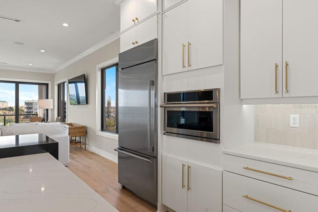 Image 22 of property listing at 552 S PENINSULA AVENUE, New Smyrna Beach, FL 32169