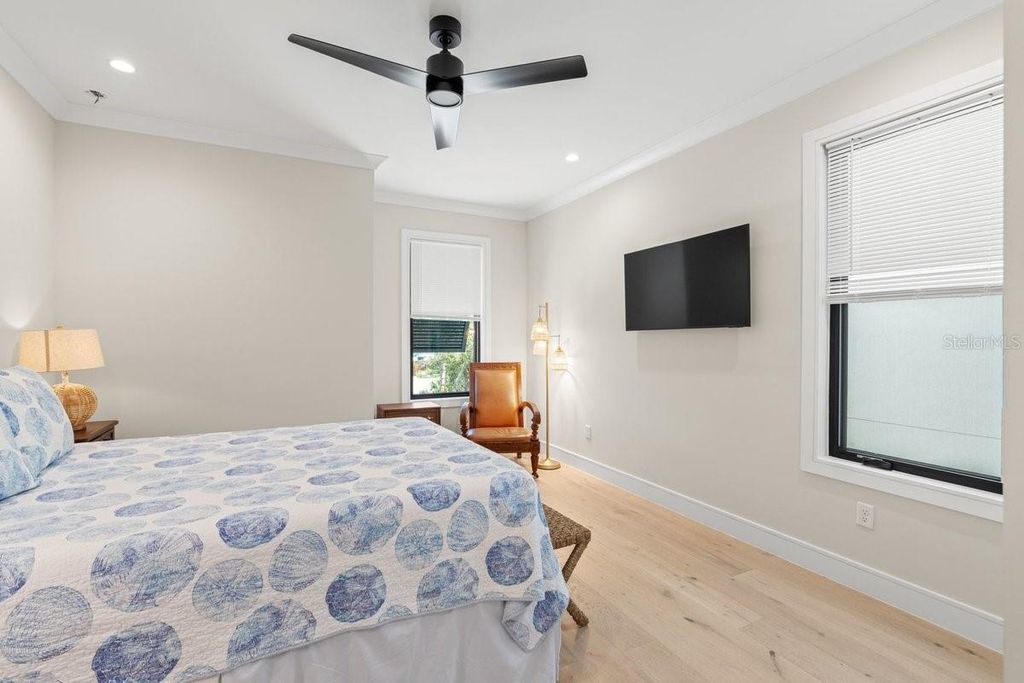 Image 38 of property listing at 552 S PENINSULA AVENUE, New Smyrna Beach, FL 32169