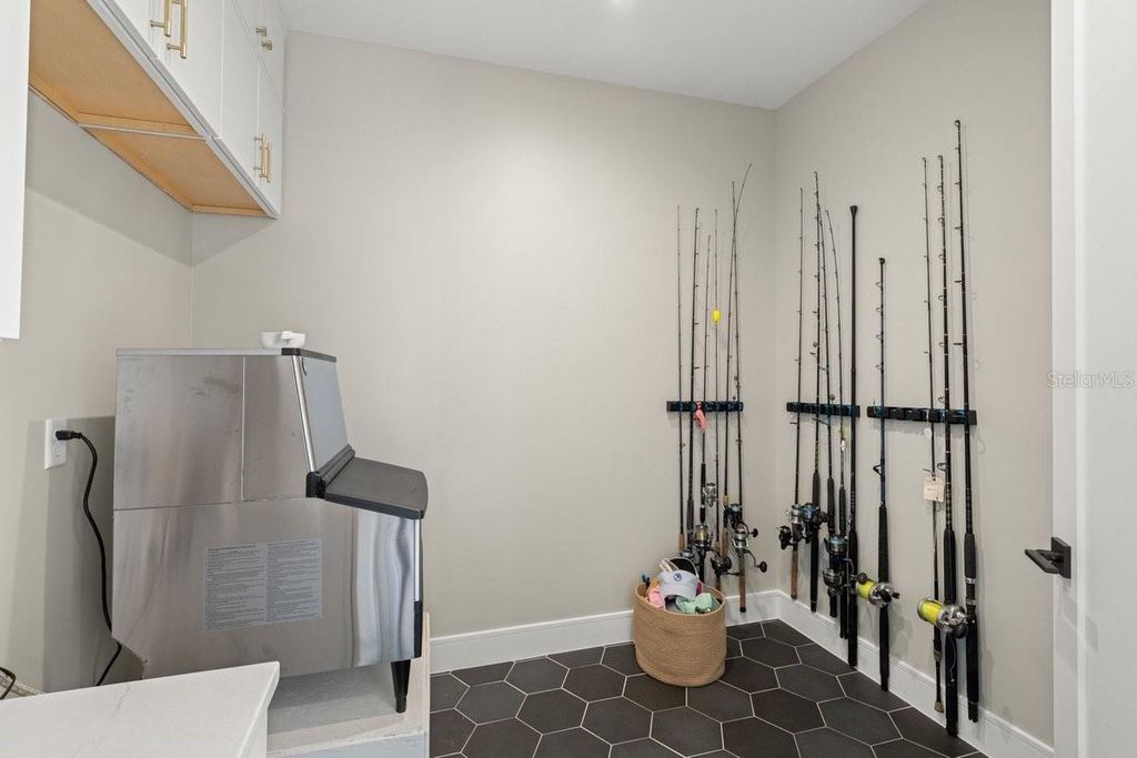 Image 49 of property listing at 552 S PENINSULA AVENUE, New Smyrna Beach, FL 32169