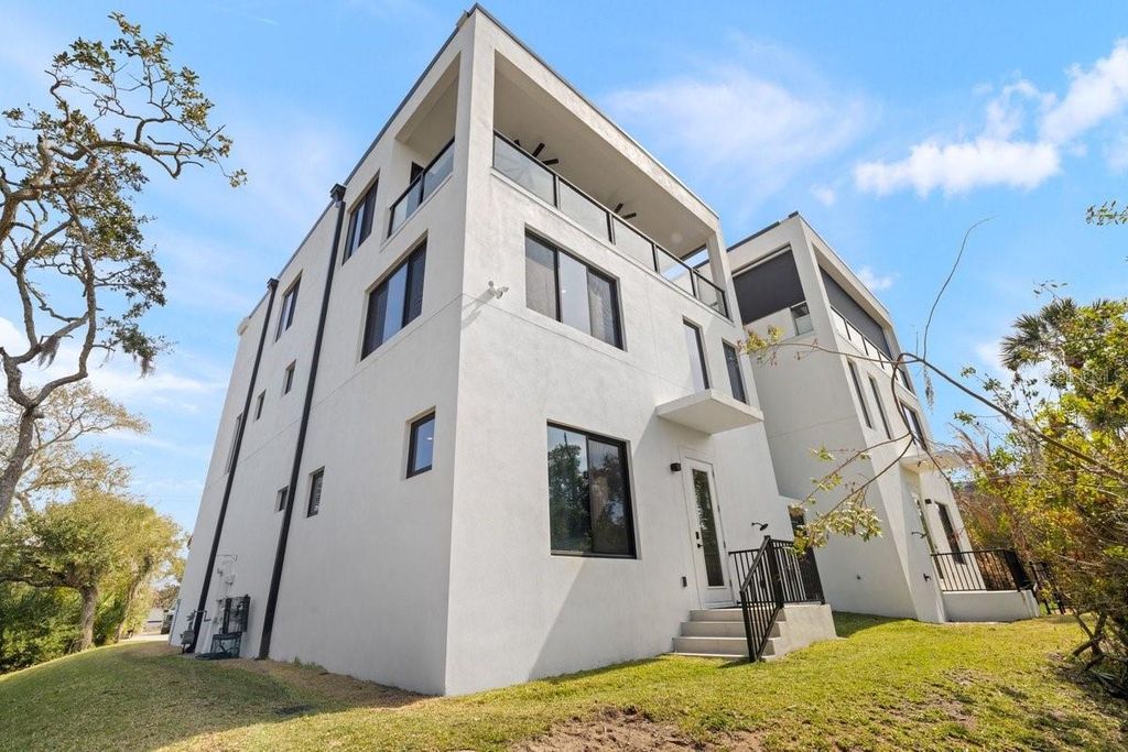 Image 67 of property listing at 552 S PENINSULA AVENUE, New Smyrna Beach, FL 32169