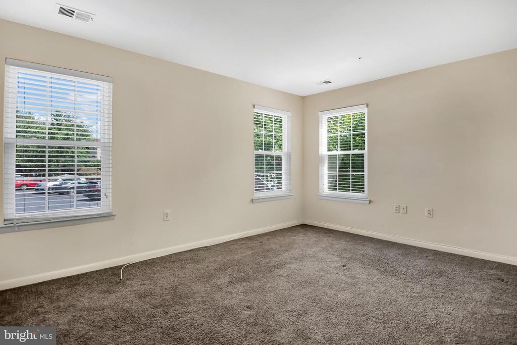 8883 RUSLAND CT, Fort Washington, MD 20744