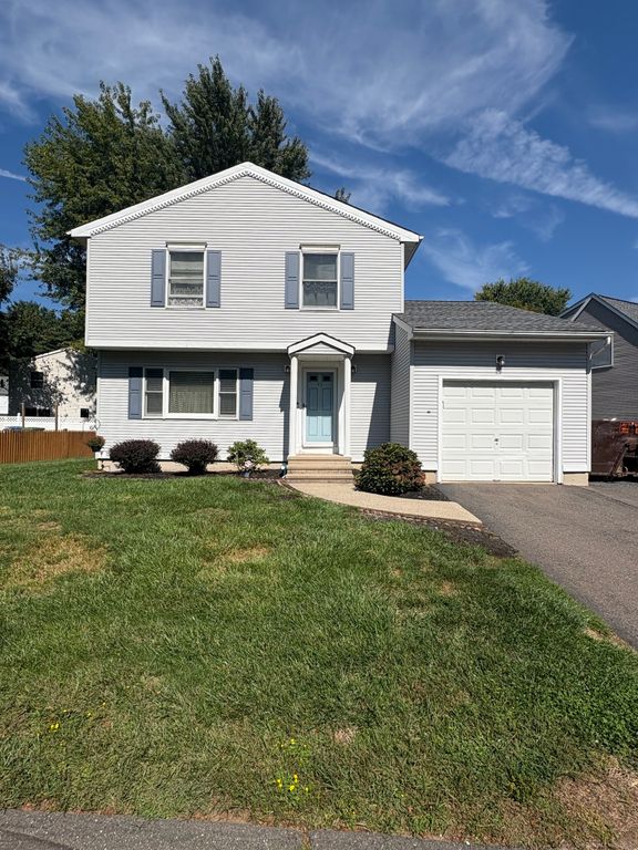 43 Kingsbury Lane, Glastonbury, CT 06033