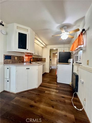 1295 S Cawston 75, Hemet, CA 92545