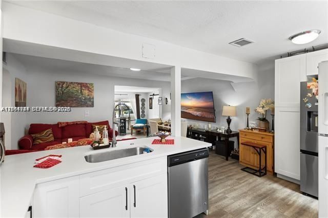 2407 Dewey St, Hollywood, FL 33020