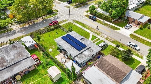 2407 Dewey St, Hollywood, FL 33020