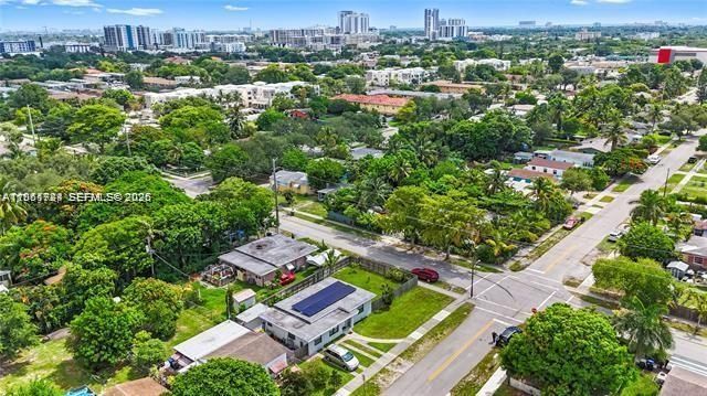 2407 Dewey St, Hollywood, FL 33020