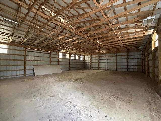 4680 County Road 611, Angleton, TX 77515