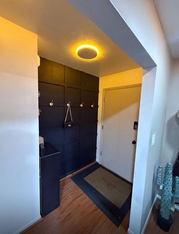 8812 45th Place 3, Brookfield, IL 60513