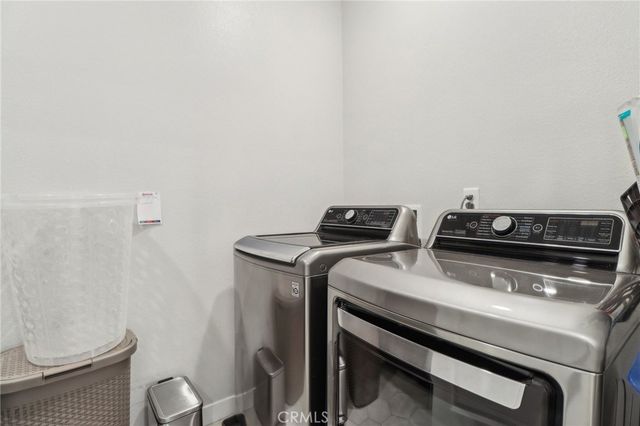 27230 Red Willow Court, Valencia, CA 91381