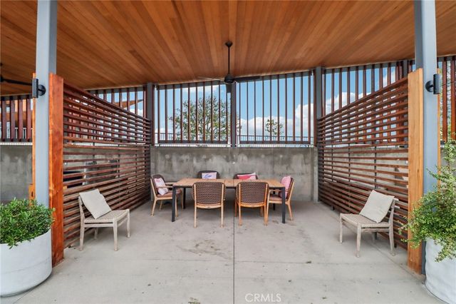 27230 Red Willow Court, Valencia, CA 91381