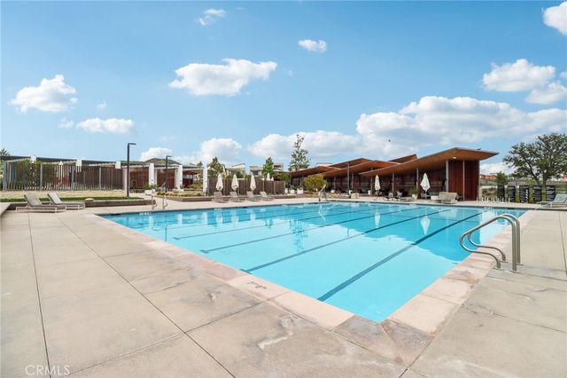 27230 Red Willow Court, Valencia, CA 91381