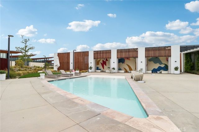 27230 Red Willow Court, Valencia, CA 91381