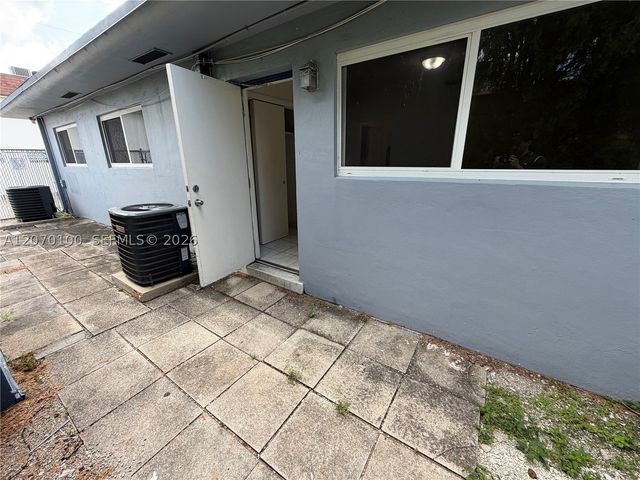 1821 N 17th Ct 24, Hollywood, FL 33020