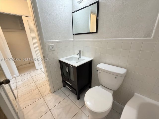 1821 N 17th Ct 24, Hollywood, FL 33020