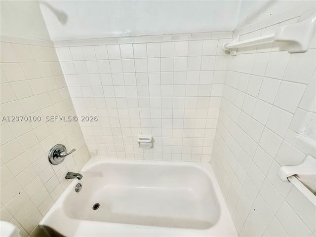 1821 N 17th Ct 24, Hollywood, FL 33020