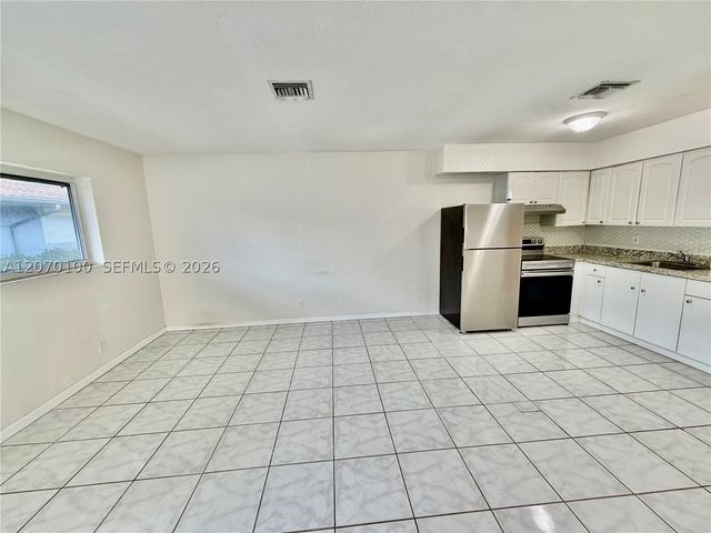 1821 N 17th Ct 24, Hollywood, FL 33020