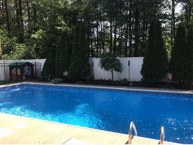 11 Sharon Ave, Norfolk, MA 02056