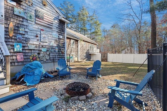 11 Sharon Ave, Norfolk, MA 02056