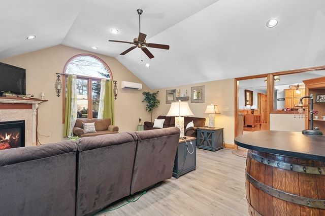 11 Sharon Ave, Norfolk, MA 02056